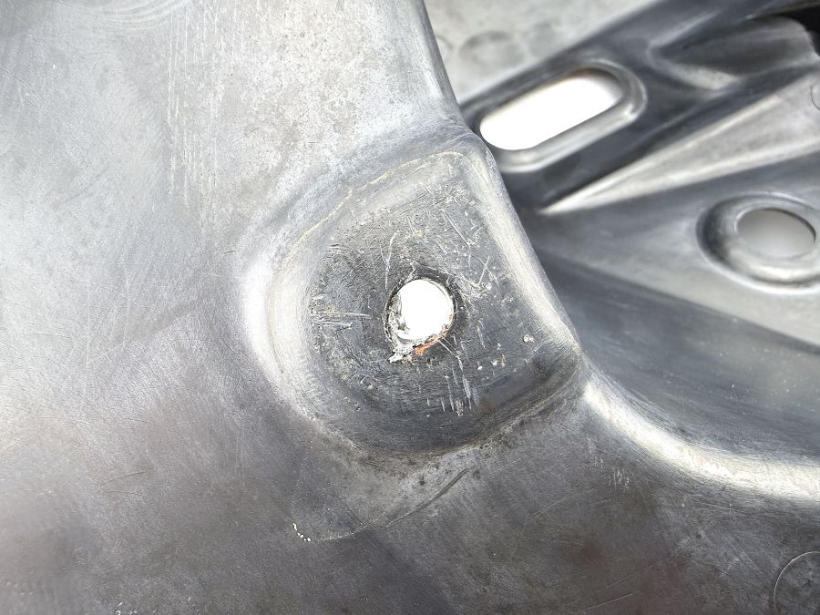 1298900309 | Mercedes 300SL-24 | R129 Hydraulic pump spare wheel cover