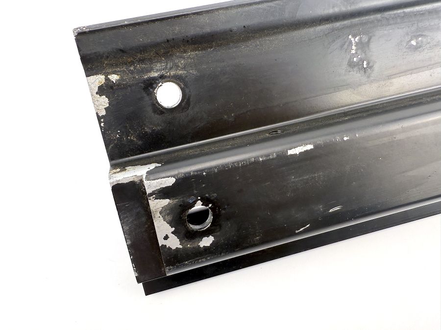 1299100189 1299100389 | Mercedes 500SL | R129 Left seat lower frame rails