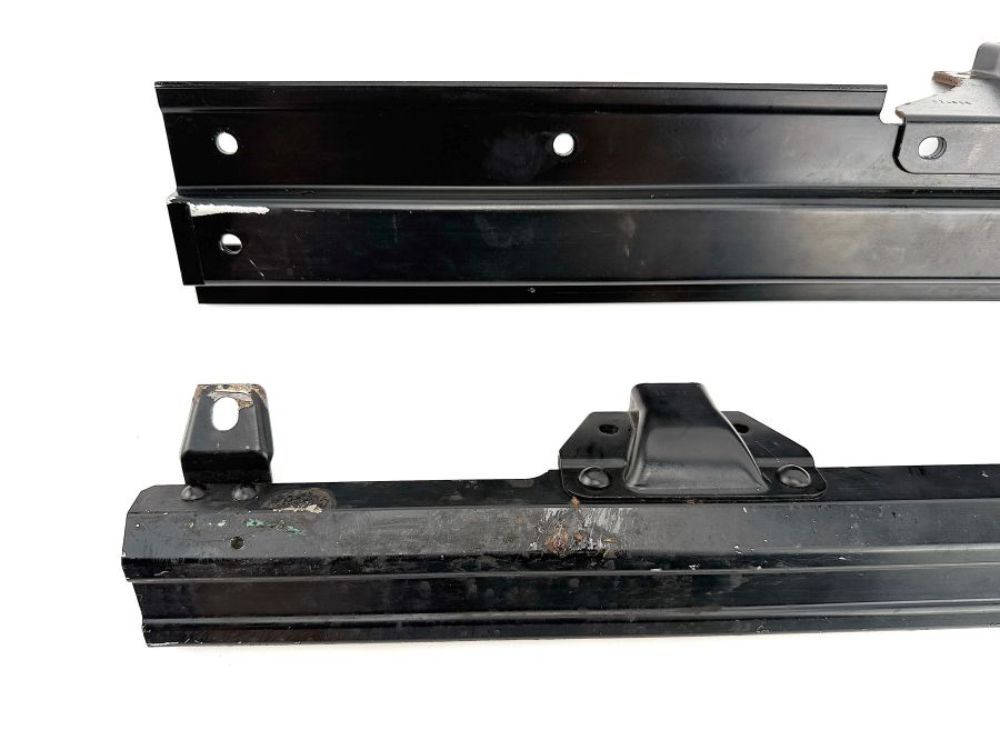 1299100589 1299100789 | Mercedes SL500 | R129 Left seat lower frame rails