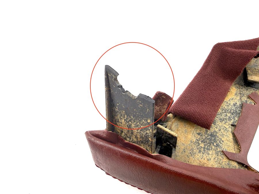1299100639 | Mercedes 300SL-24 | R129 Right seat belt upper cover