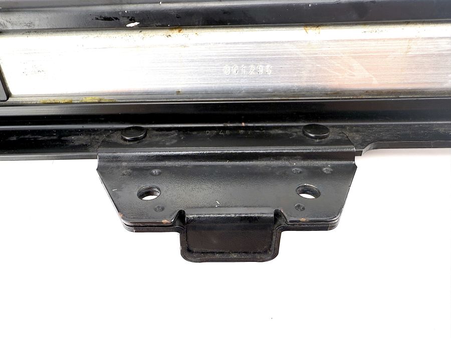 1299100689 1299100889 | Mercedes SL500 | R129 Right seat lower frame rails