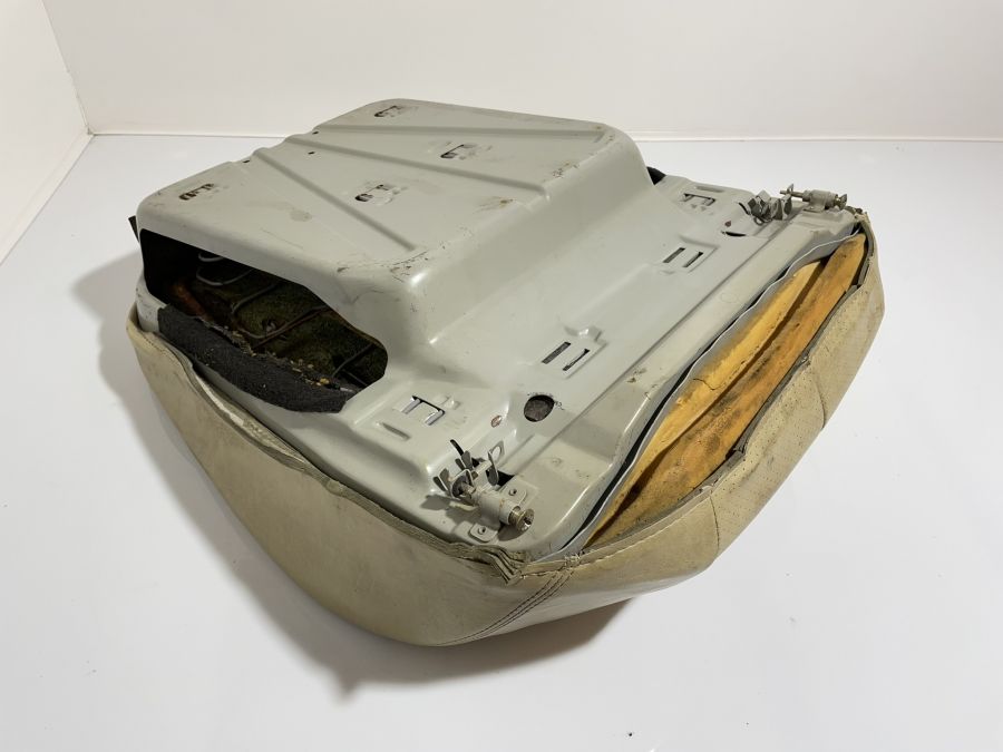 1299101146 1299100146 | Mercedes 500SL | R129 Seat lower cushion