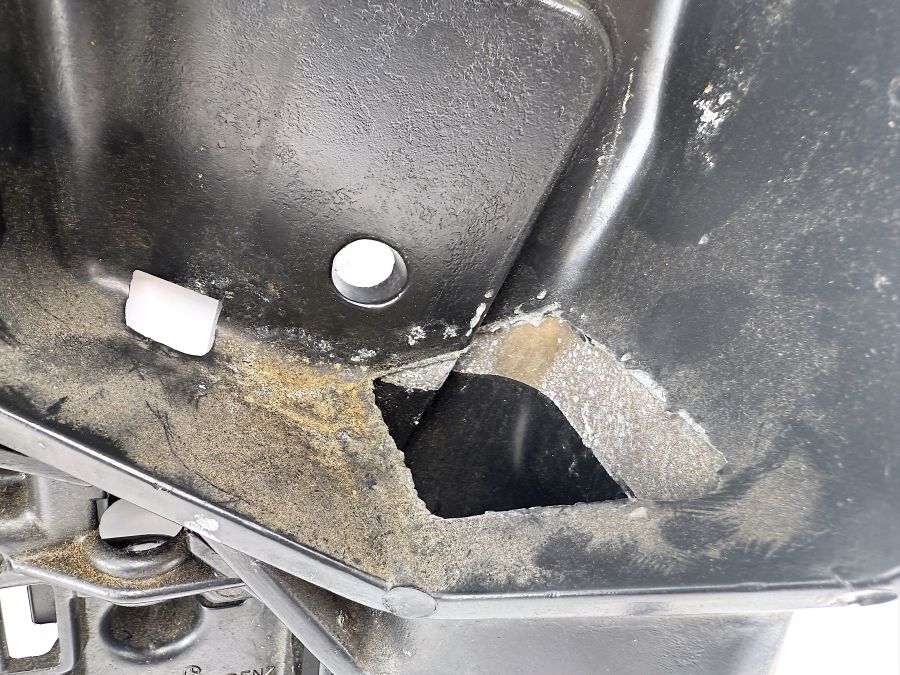 1299101720 1299130138 1299190606 | Mercedes 500SL | R129 Left seat backrest frame