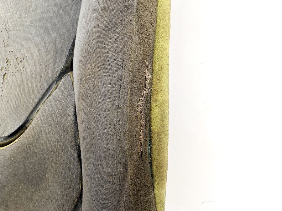 1299101750 | Mercedes SL500 | R129 Seat lower cushion