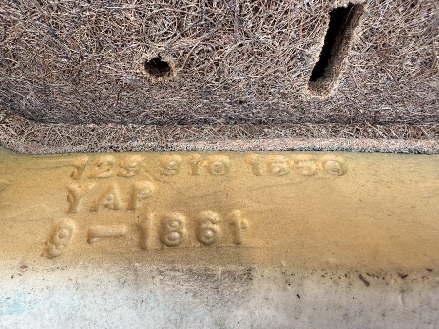 1299101750 | Mercedes SL500 | R129 Seat lower cushion