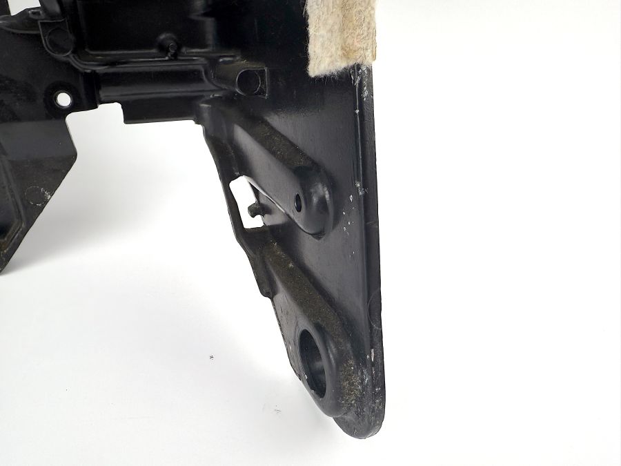 1299101820 1299130238 1299190706 | Mercedes 500SL | R129 Right seat backrest frame