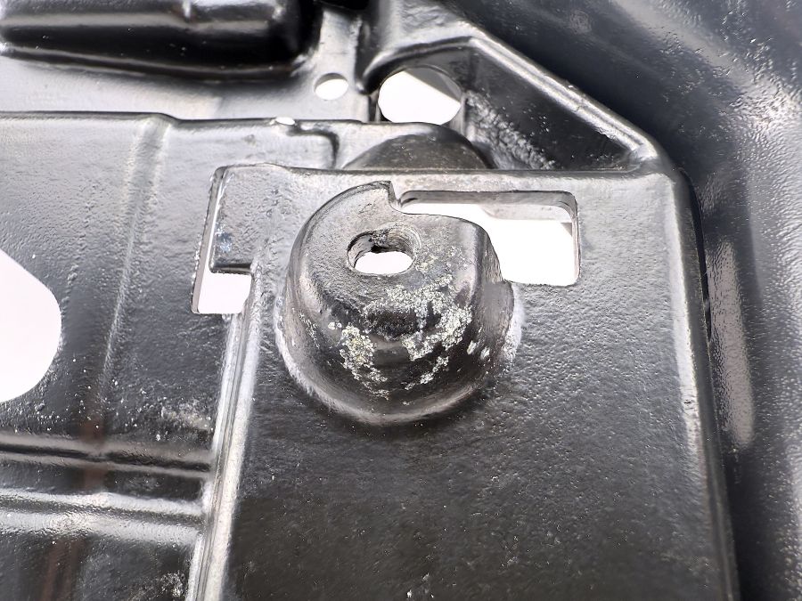 1299101820 1299130238 1299190706 | Mercedes 500SL | R129 Right seat backrest frame