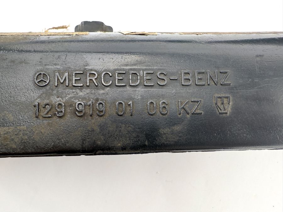 1299101820 1299190106 1299190402 | Mercedes 500SL | R129 Right seat lower frame