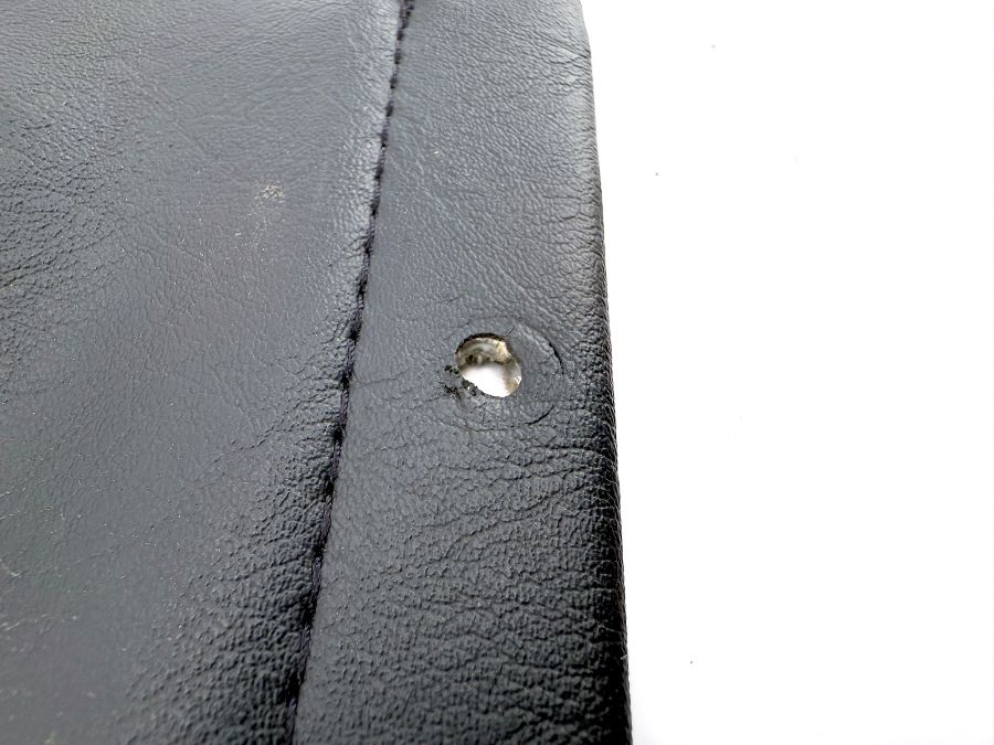 1299102618 | Mercedes SL500 | R129 Seat frame front covering trims