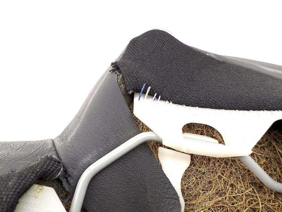 1299102816 1299104847 | Mercedes SL500 | R129 Right seat upper seat cushion