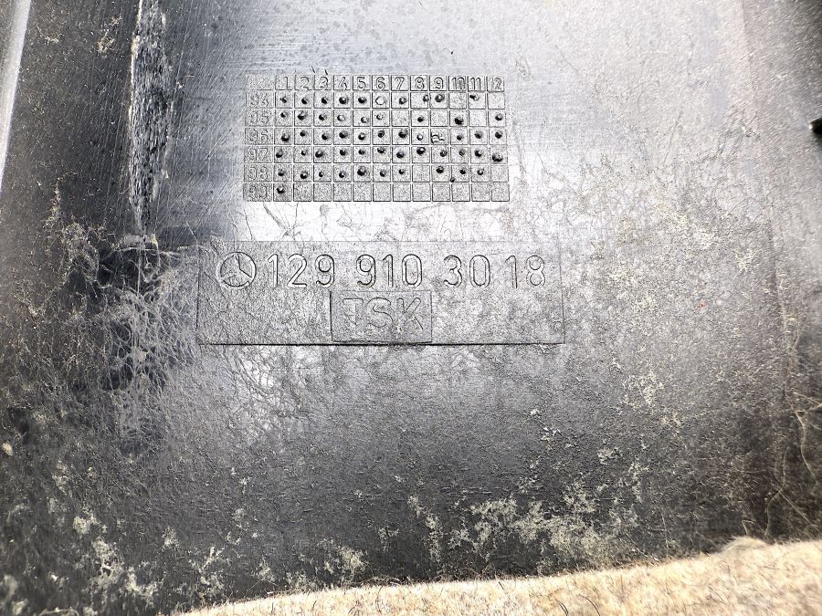 1299103018 | Mercedes SL500 | R129 Seat panel right seat