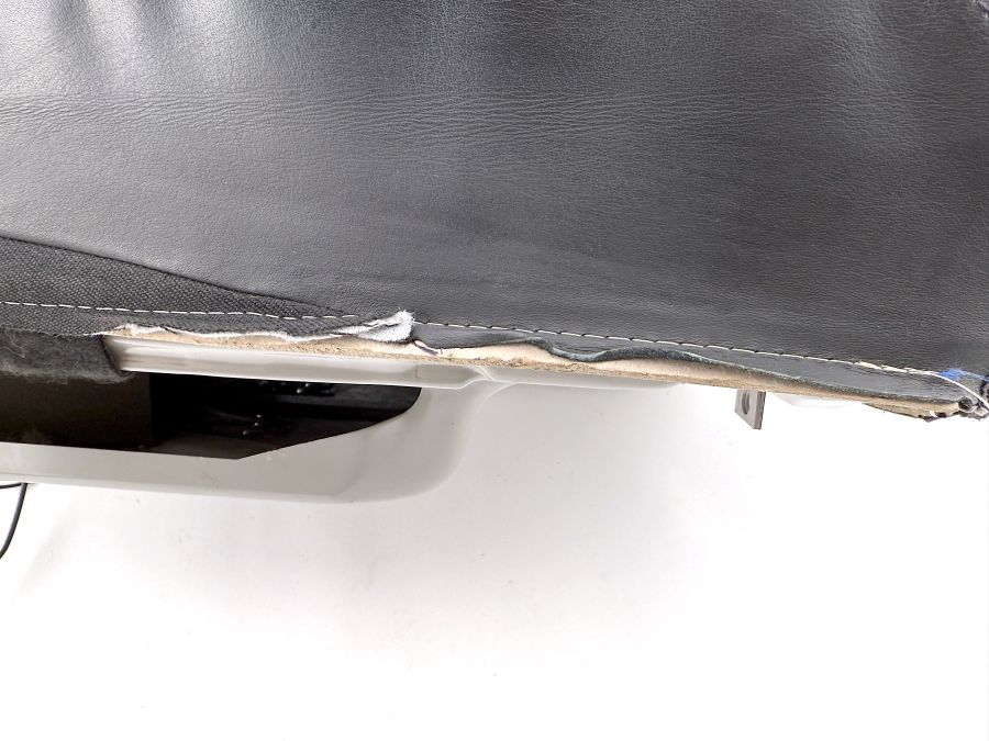 1299103046 1299100122 1299102950 | Mercedes SL500 | R129 Right side seat lower cushion