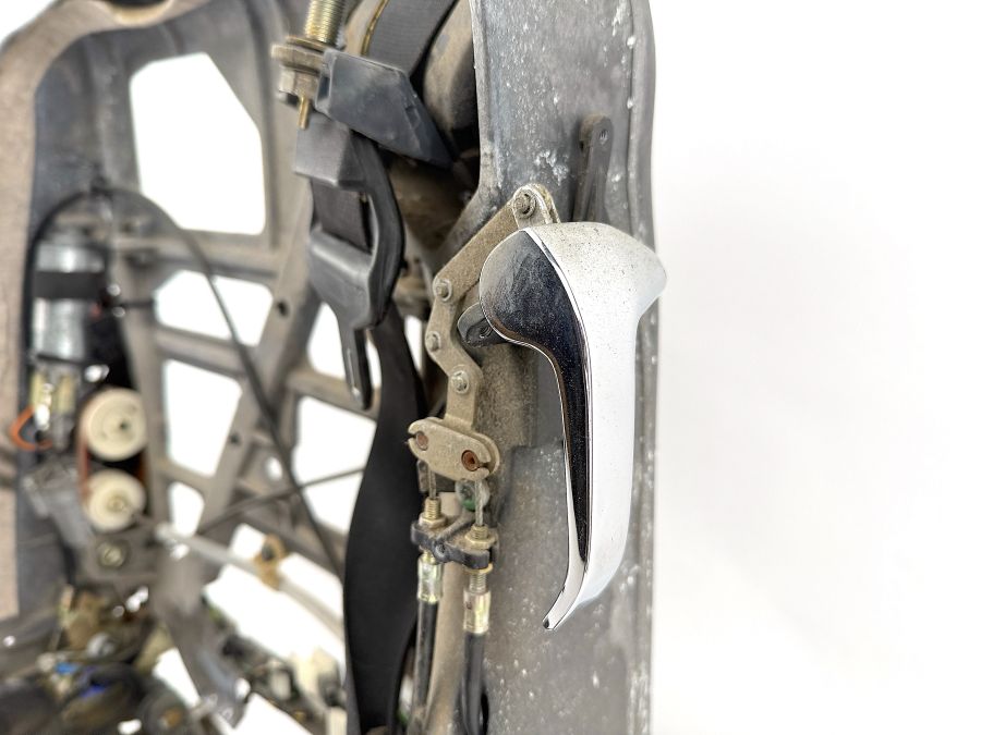 1299103520 1299100995 | Mercedes SL500 | R129 Left seat frame with motors and wirings 1299103520 1299100995 | Mercedes SL500 | R129 Left seat frame with motors and wirings