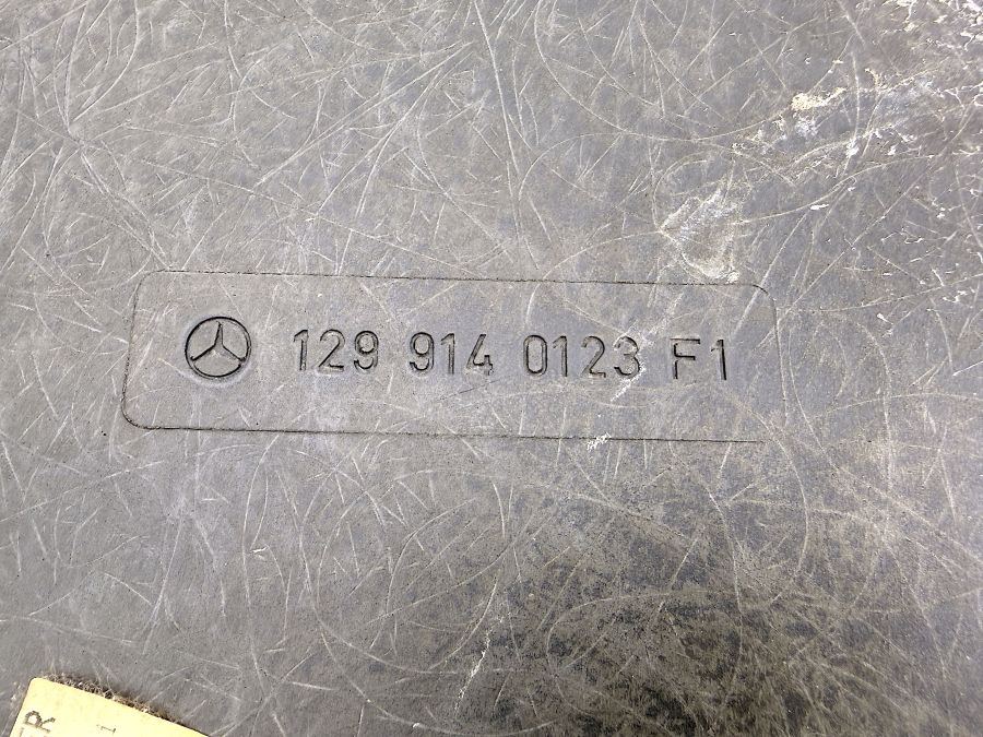 1299140123 1299100935 | Mercedes 300SL-24 | R129 Seat back cover left seat