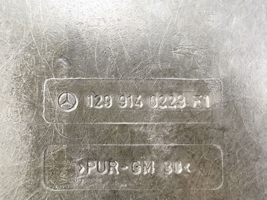 1299140223 1299101035 | Mercedes SL500 | R129 Seat back cover right seat 1299140223 1299101035 | Mercedes SL500 | R129 Seat back cover right seat