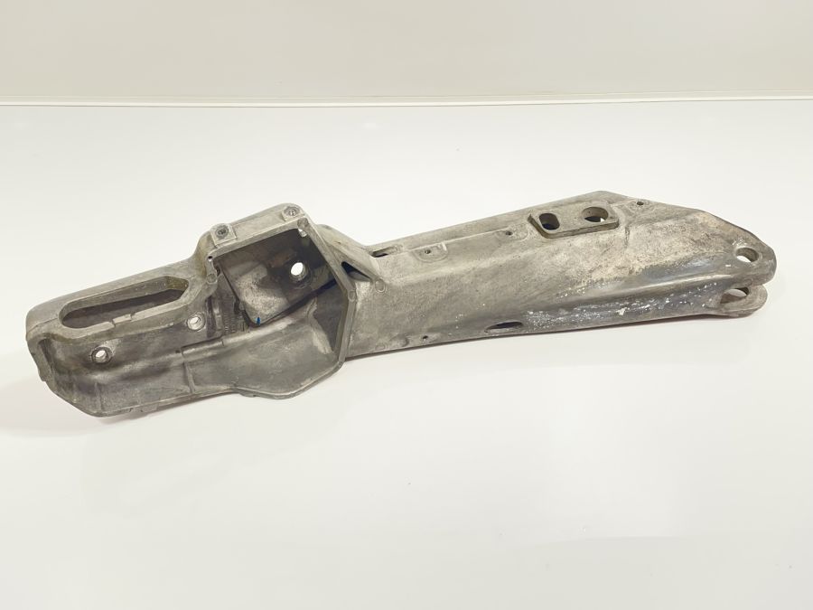 1299190706 | Mercedes SL500 | R129 Right seat upper right frame