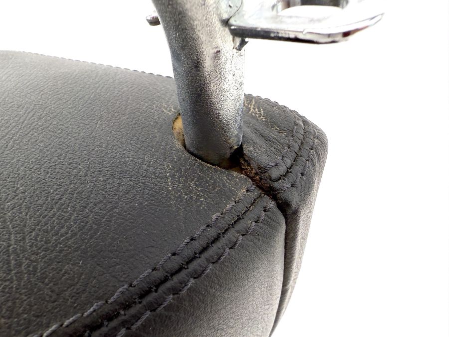 1299701450 1299700850 | Mercedes SL500 | R129 Headrest front right seat 1299701450 1299700850 | Mercedes SL500 | R129 Headrest front right seat