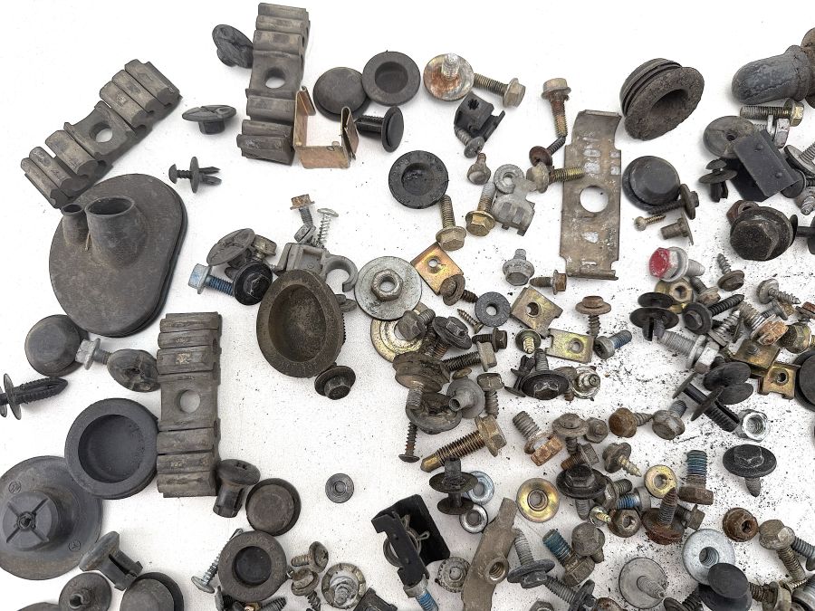 1299900150 N914031006211 2019900050 | Mercedes SL500 | R129 Exterior body screws