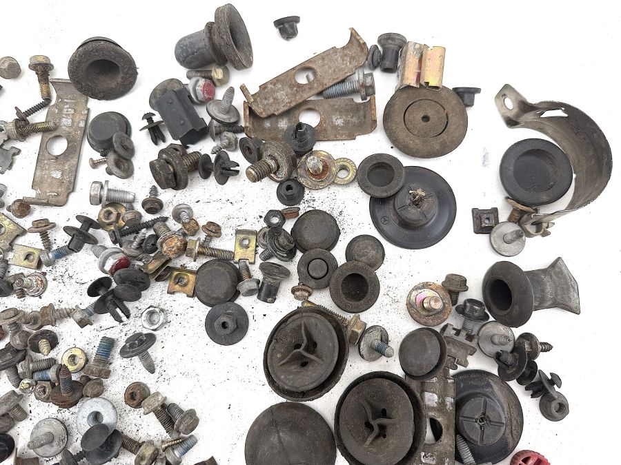 1299900150 N914031006211 2019900050 | Mercedes SL500 | R129 Exterior body screws