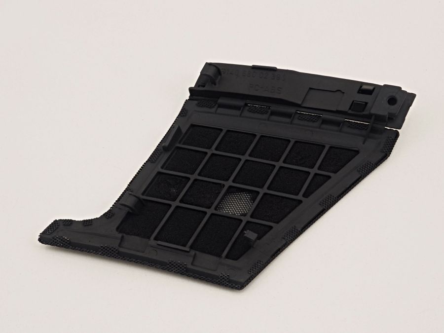 1406800239 1406890267 | Mercedes S350 | W140 Right dashboard speaker cover trim black