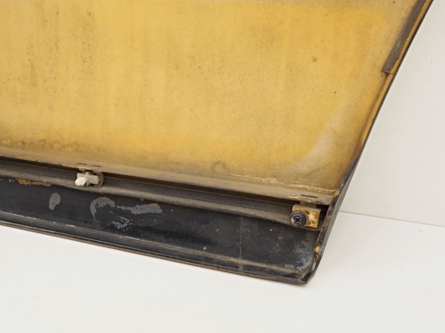 1406901240 | Mercedes S350 | W140 Rear right door lower molding