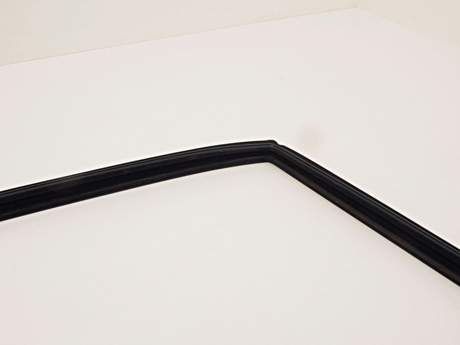 1407352225 | Mercedes S350 | W140 Rear right window seal guide