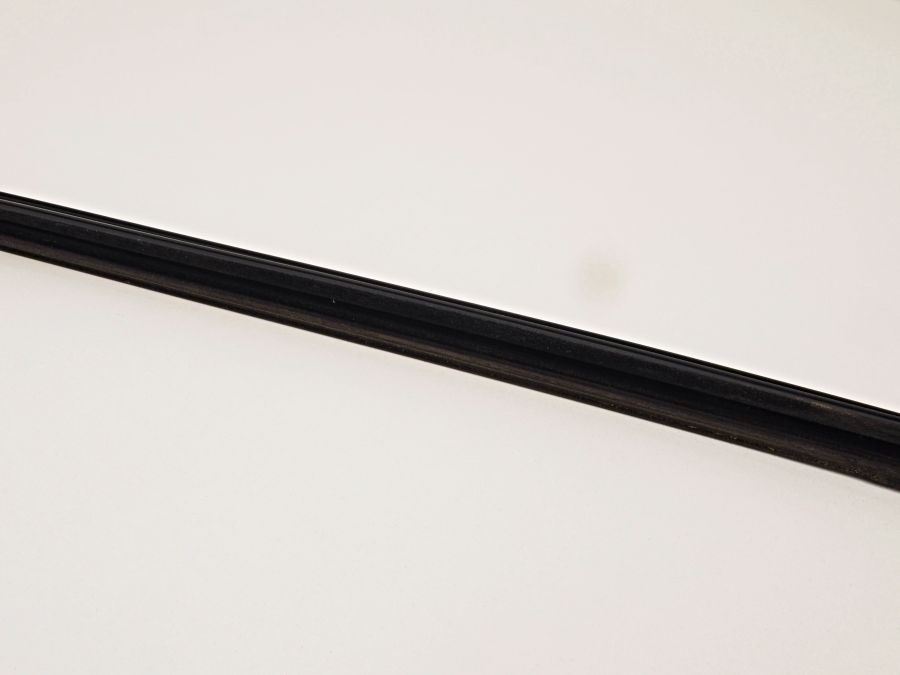 1407352225 | Mercedes S350 | W140 Rear right window seal guide