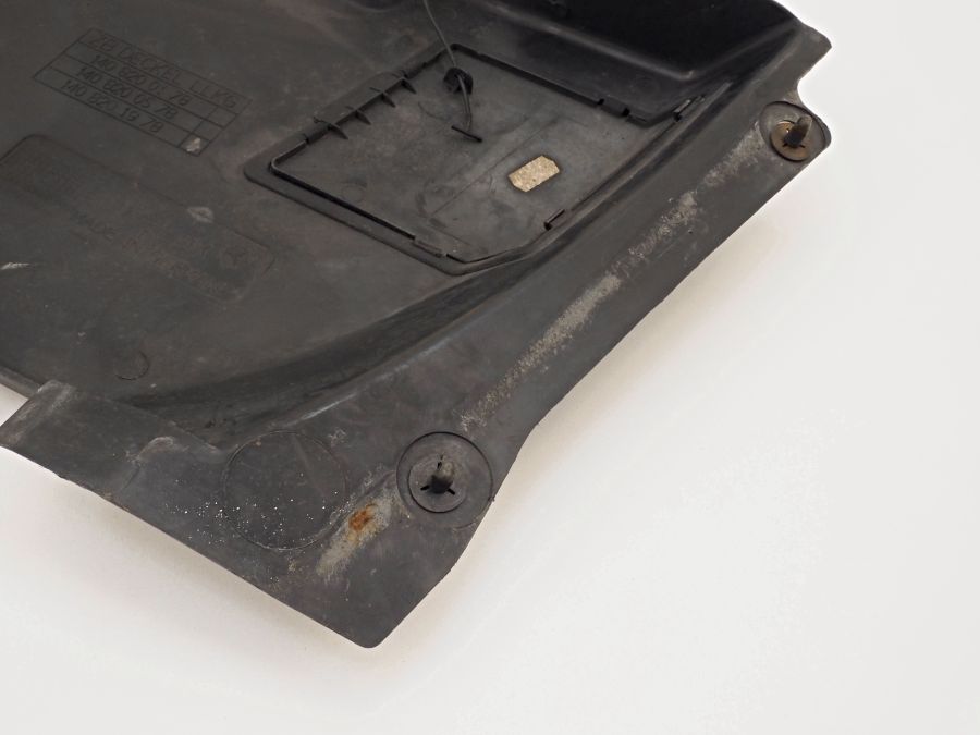 1408201778 1408201978 1408200178 | Mercedes S350 | W140 Engine cover left side