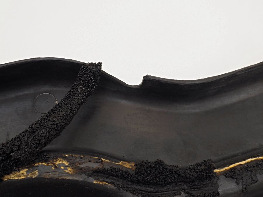 1408201778 1408201978 1408200178 | Mercedes S350 | W140 Engine cover left side