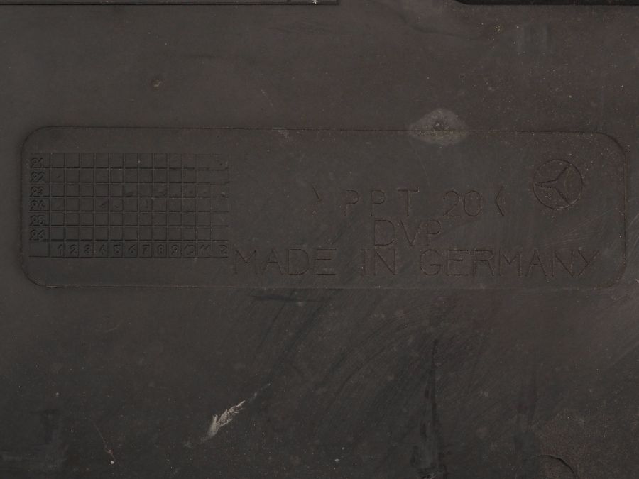 1408201778 1408201978 1408200178 | Mercedes S350 | W140 Engine cover left side