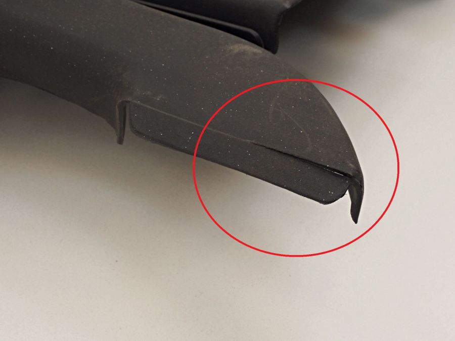 1408201778 1408201978 1408200178 | Mercedes S350 | W140 Engine cover left side