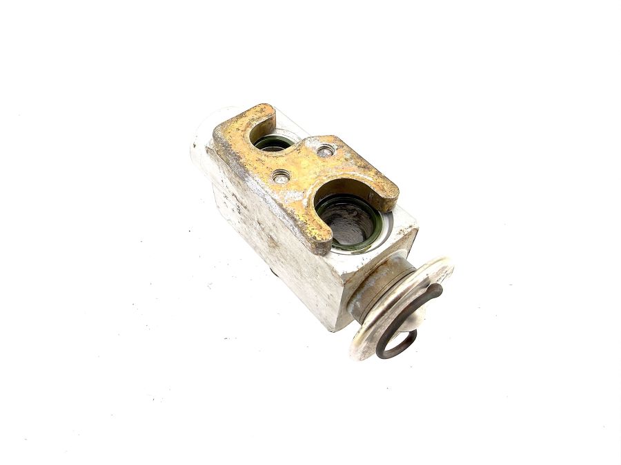 1408300484 | Mercedes 300SL-24 | R129 A/C pressure expansion valve