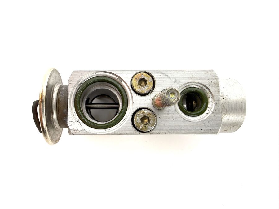1408300484 | Mercedes 300SL-24 | R129 A/C pressure expansion valve