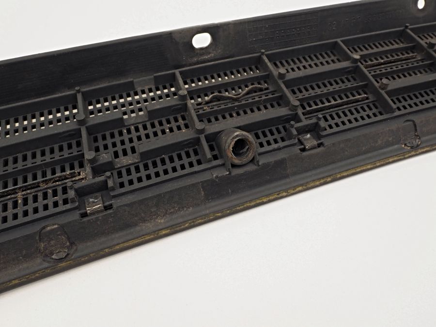 1408300613 | Mercedes S350 | W140 Bonnet upper grill