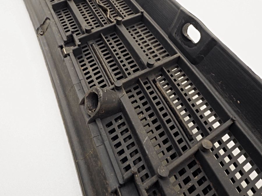 1408300613 | Mercedes S350 | W140 Bonnet upper grill