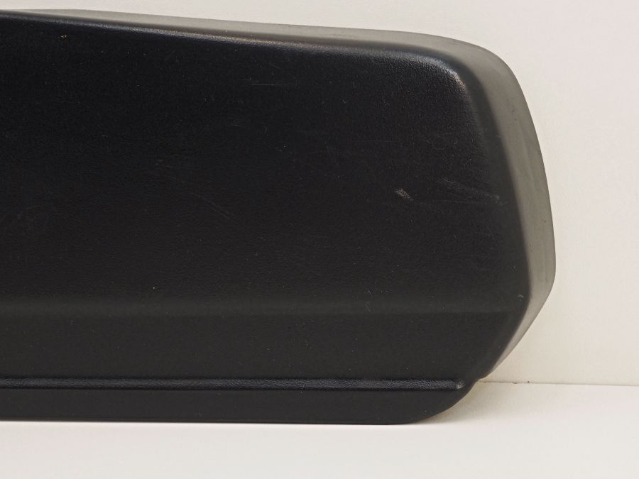 1409180830 1409102418 | Mercedes S350 | W140 Front right seat plastic trim 1409180830 1409102418 | Mercedes S350 | W140 Front right seat plastic trim