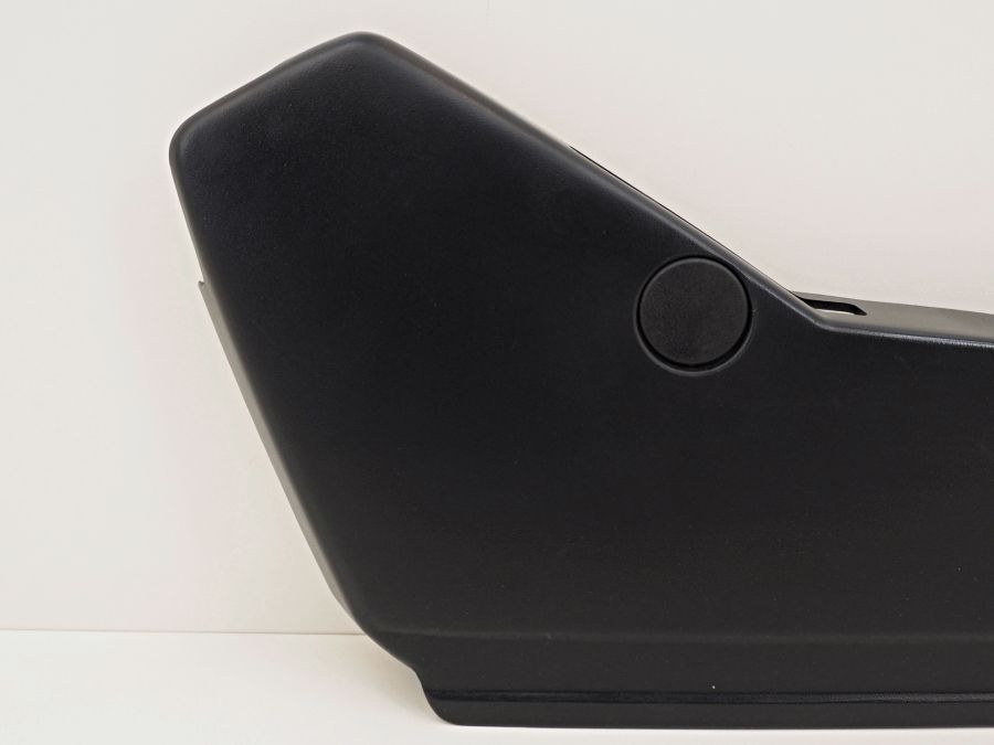 1409180830 1409102418 | Mercedes S350 | W140 Front right seat plastic trim 1409180830 1409102418 | Mercedes S350 | W140 Front right seat plastic trim