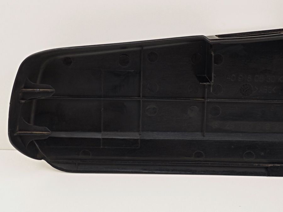1409180830 1409102418 | Mercedes S350 | W140 Front right seat plastic trim 1409180830 1409102418 | Mercedes S350 | W140 Front right seat plastic trim