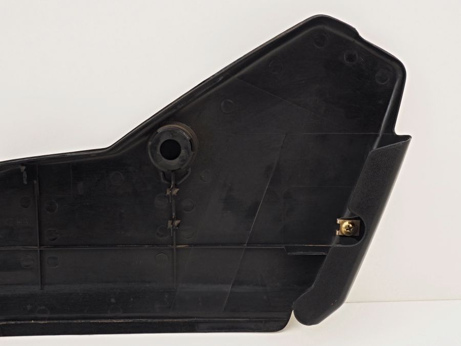1409180830 1409102418 | Mercedes S350 | W140 Front right seat plastic trim 1409180830 1409102418 | Mercedes S350 | W140 Front right seat plastic trim