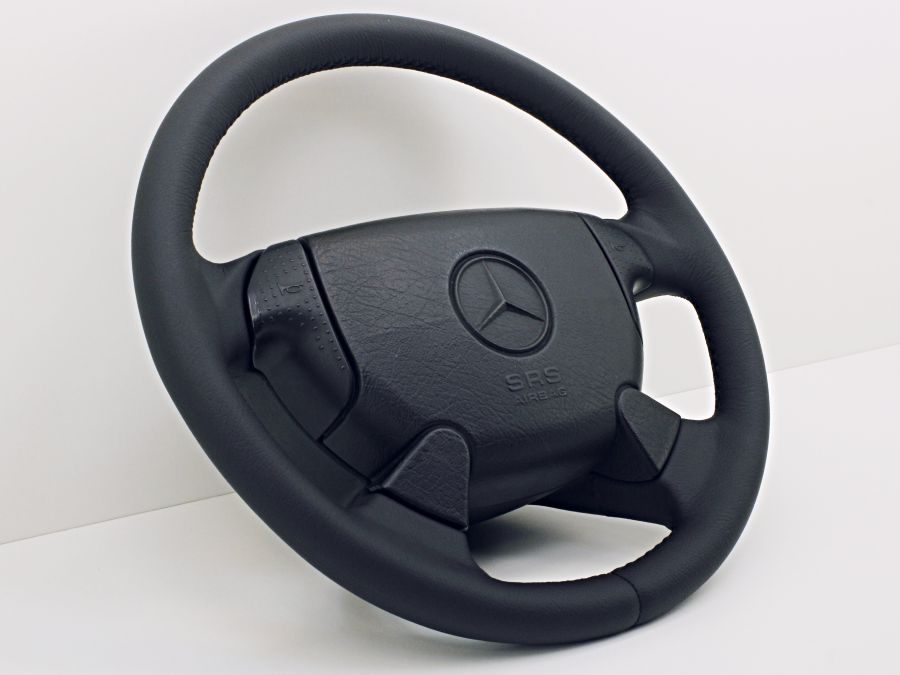 1704600103 1404601498 1404603603 | Mercedes SL500 | R129 Black steering wheel with airbag