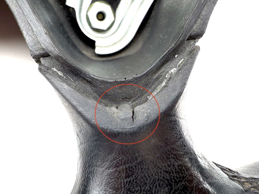 1704600703 1704603203 | Mercedes SL500 | R129 Steering wheel