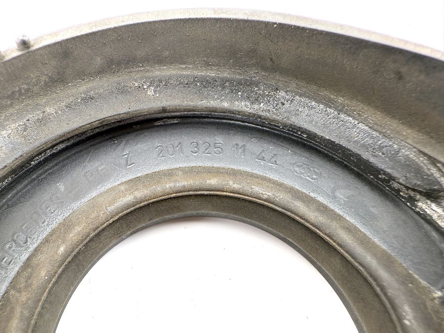 2013251144 | Mercedes SL500 | R129 Rear spring mount