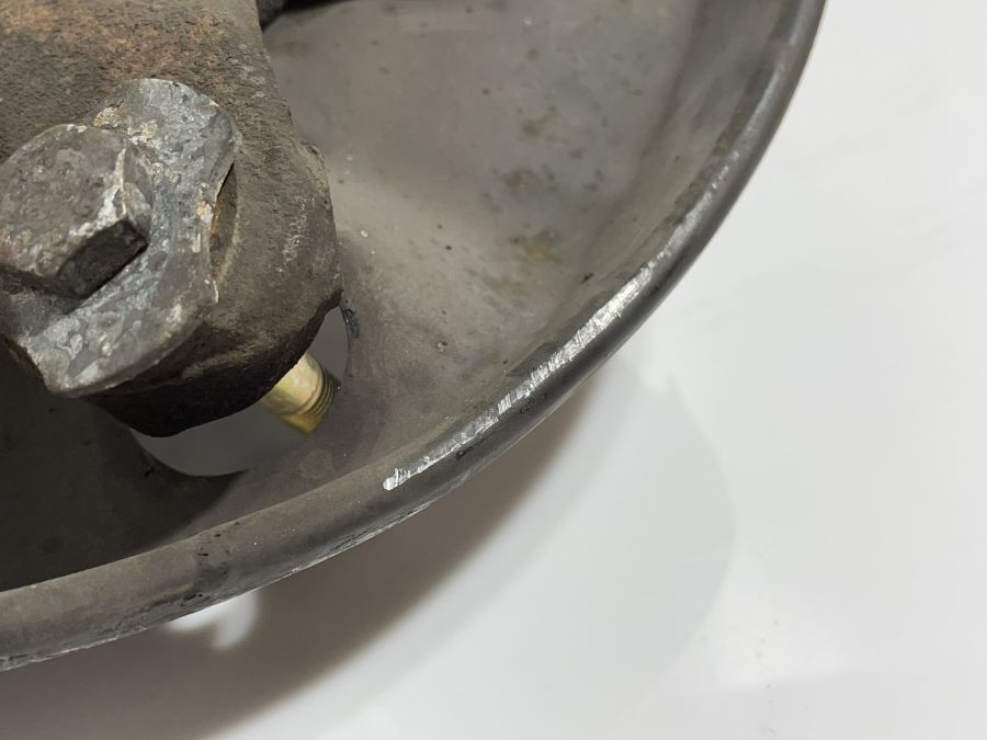 2013574605 | Mercedes 500SL | R129 Rear left wheel hub