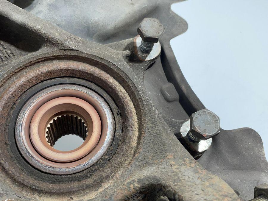 2013574705 | Mercedes 500SL | R129 Rear right wheel hub