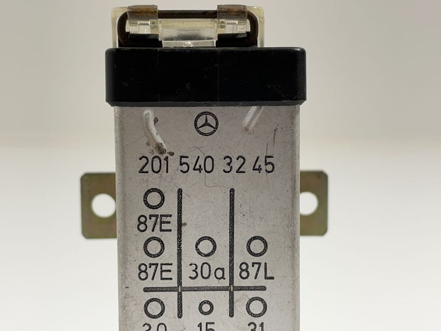 2015403245 | Mercedes 500SL | R129 Over voltage protection relay