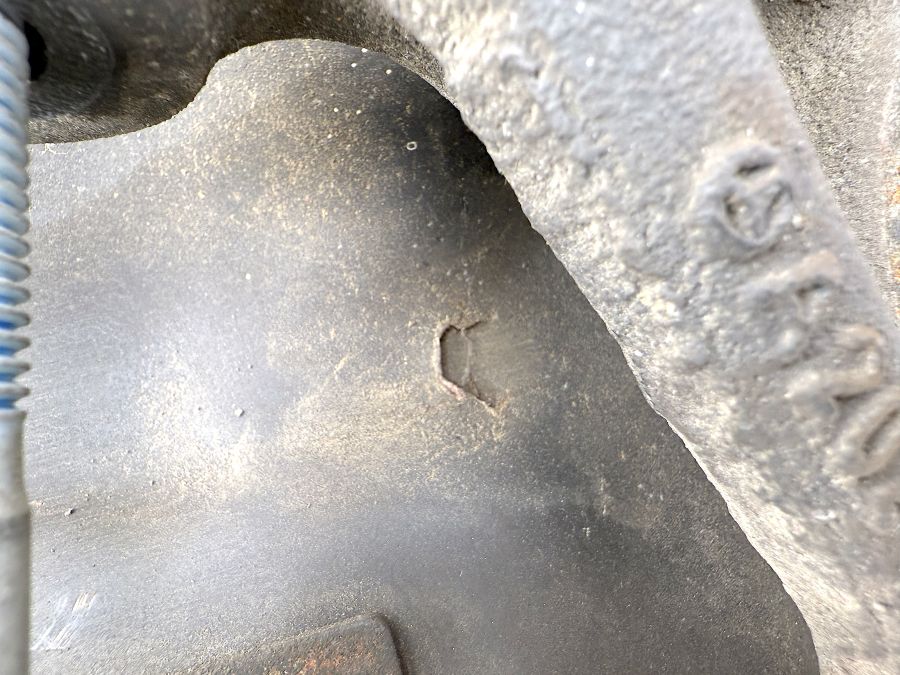 2023509408 2104201444 1293500046 | Mercedes SL500 | R129 Rear left wheel hub