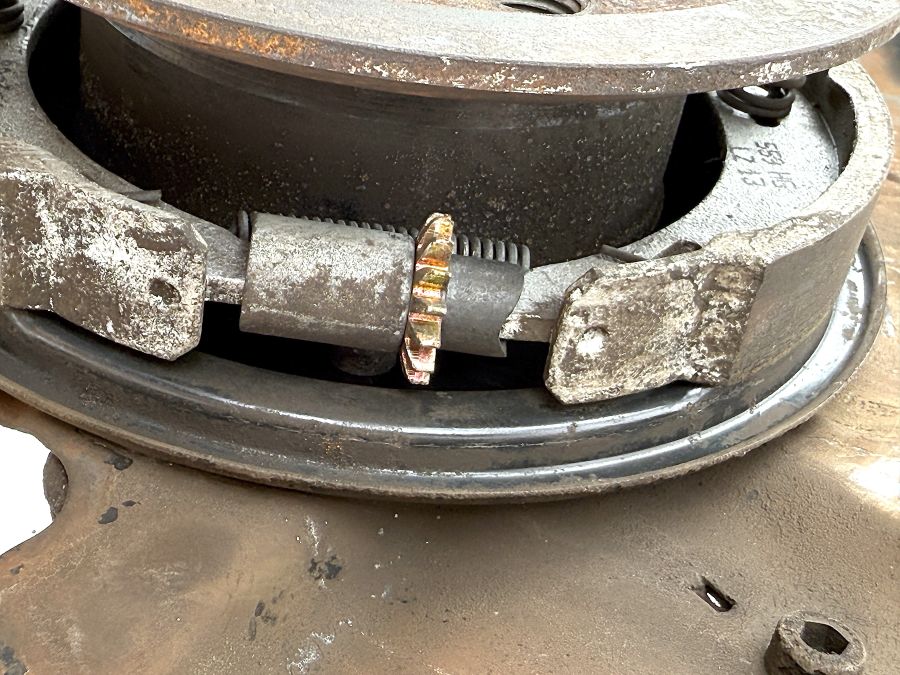 2023509408 2104201444 1293500046 | Mercedes SL500 | R129 Rear left wheel hub