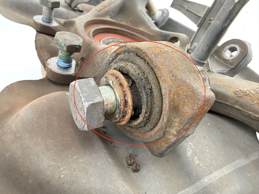 2023509408 2104201444 1293500046 | Mercedes SL500 | R129 Rear left wheel hub