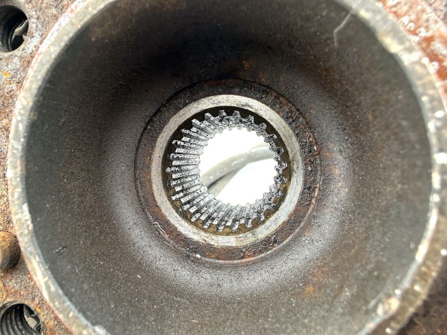 2023509508 1293500046 1294200985 | Mercedes SL500 | R129 Rear right wheel hub