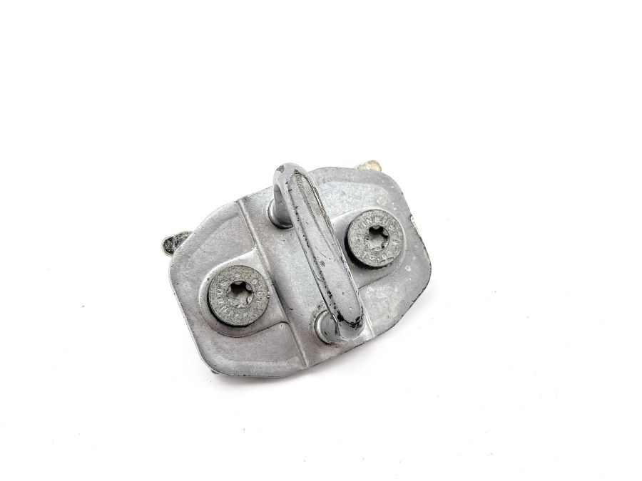2047200104 2047230111 | Mercedes E250 | W212 Door lock striker eyelets